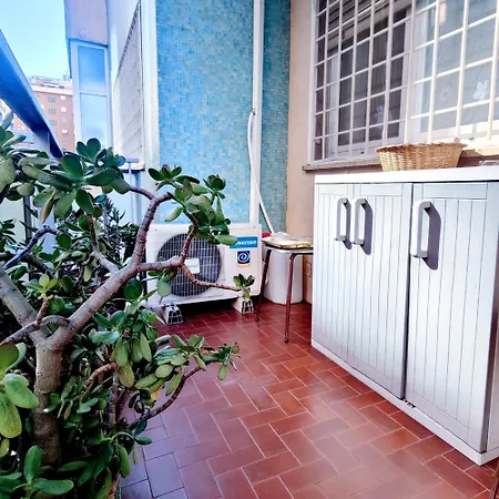 For - - Metro B Apartman Róma