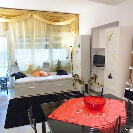 Apartamento For - - Metro B Roma