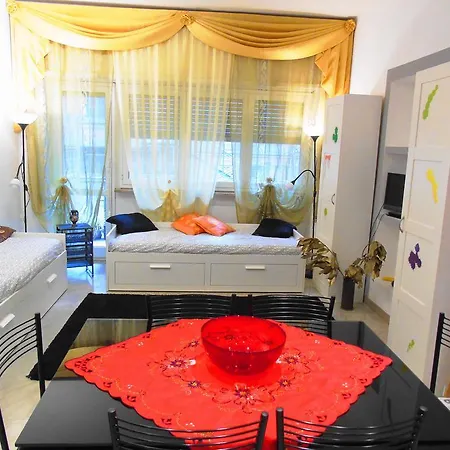 Apartamento For - - Metro B